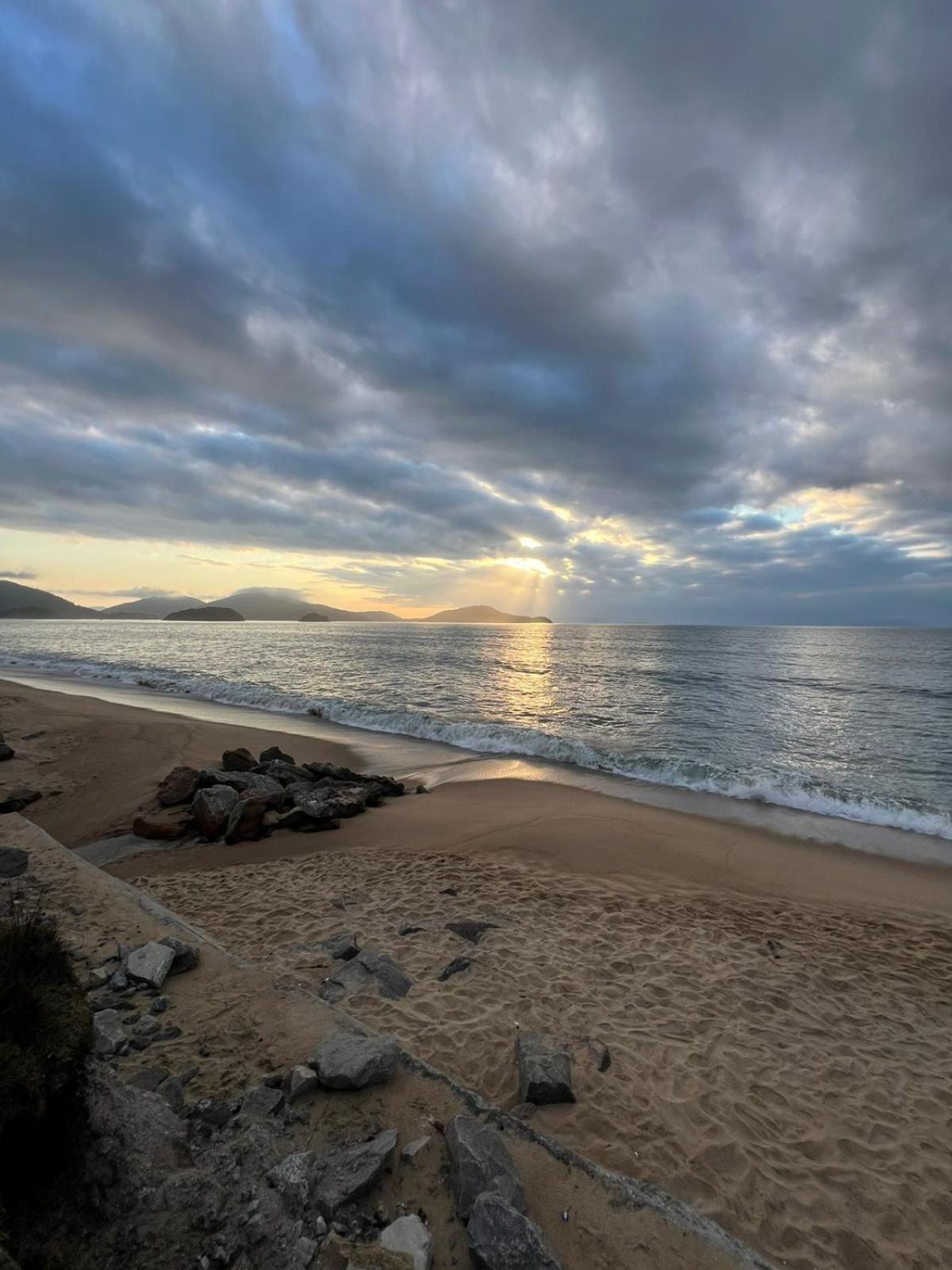Paraiso Do Alexandre Para 15 Hospedes Caraguatatuba Bagian luar foto
