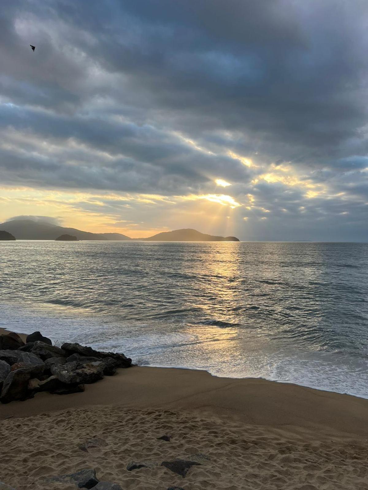 Paraiso Do Alexandre Para 15 Hospedes Caraguatatuba Bagian luar foto
