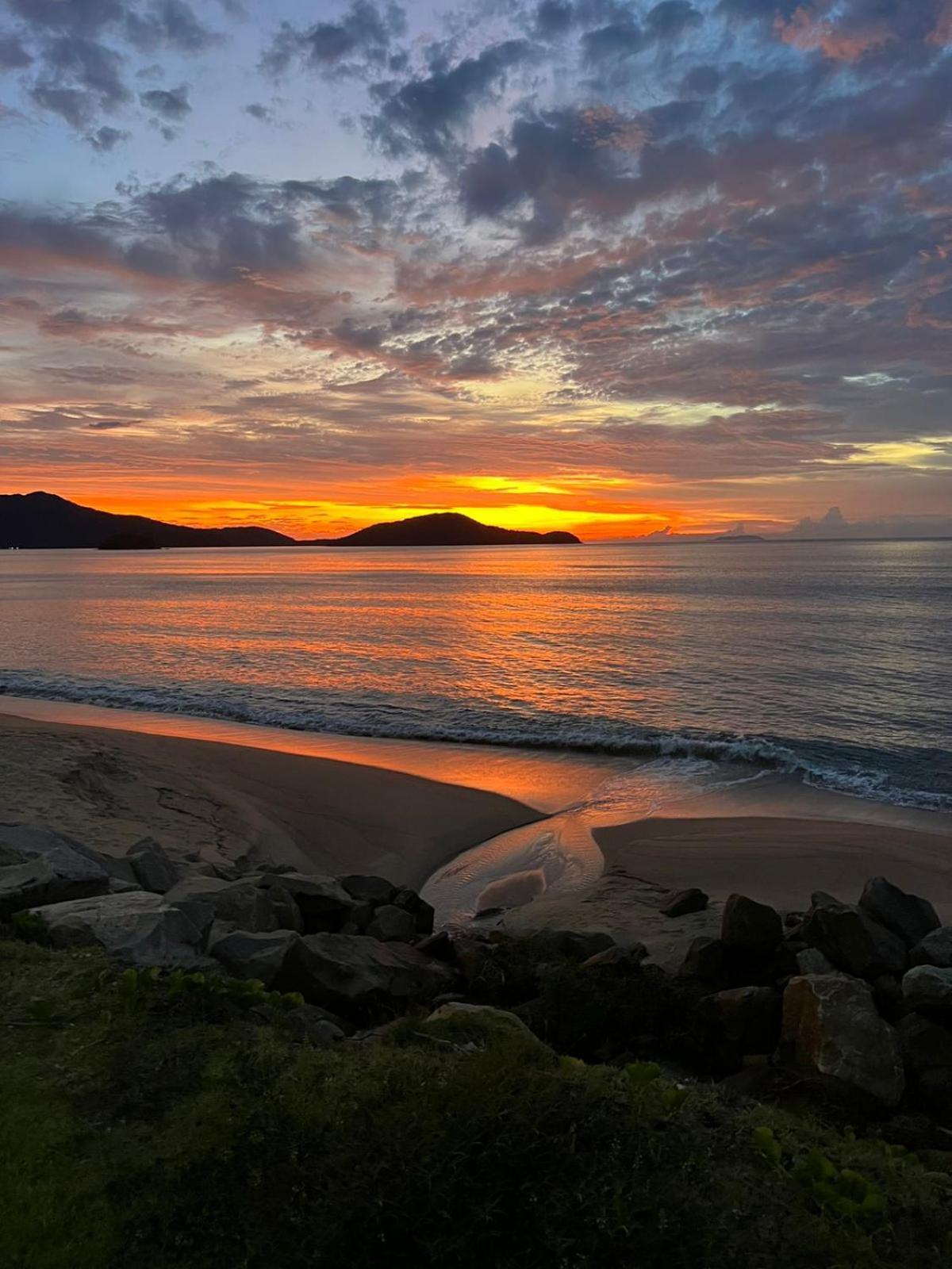 Paraiso Do Alexandre Para 15 Hospedes Caraguatatuba Bagian luar foto